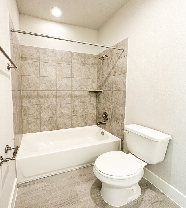 Photo - 9007 Lonestar Creekbend Ln