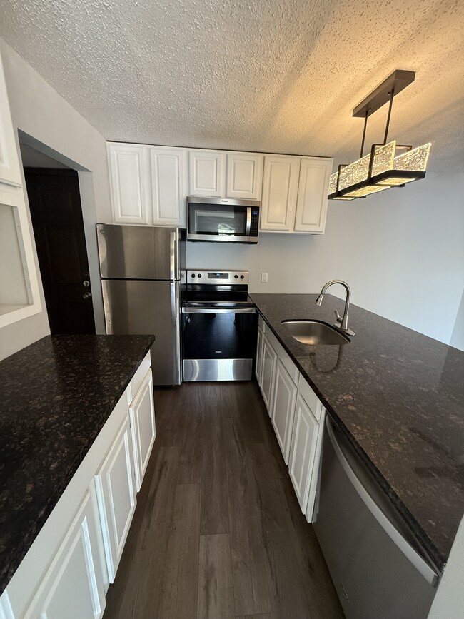 Building Photo - 2700 Plumas St Unit 219