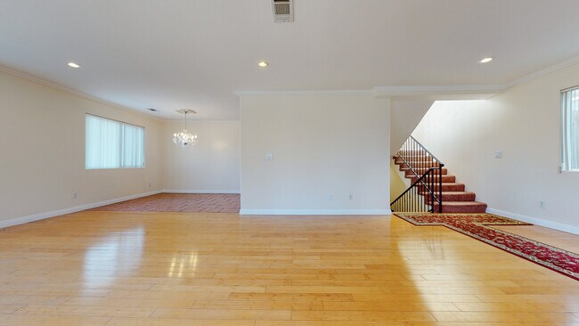 Photo - 2100 India St