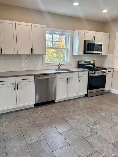 1026 Glen Cove Ave