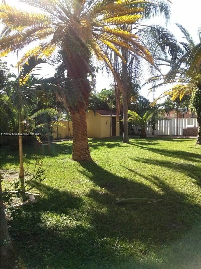 Building Photo - 1826 Cleveland St Unit 1