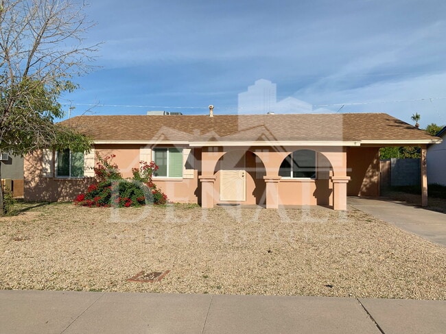 Building Photo - 3510 E Ludlow Dr