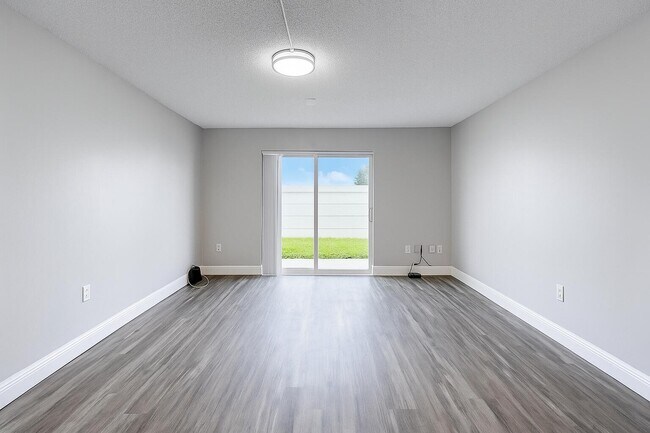 Photo - 712 SW 81st Ave