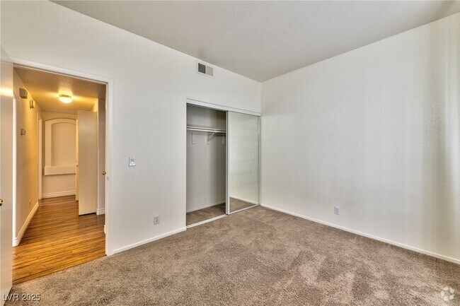 Building Photo - 2201 Ramsgate Dr Unit 118 Rental