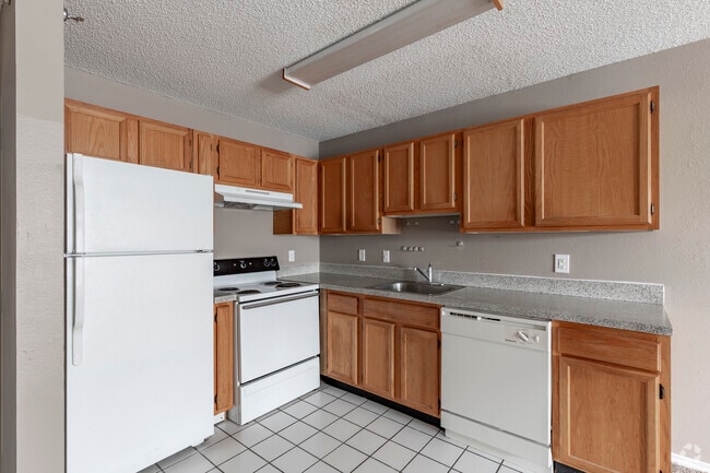 1BR, 1BA - 624SF