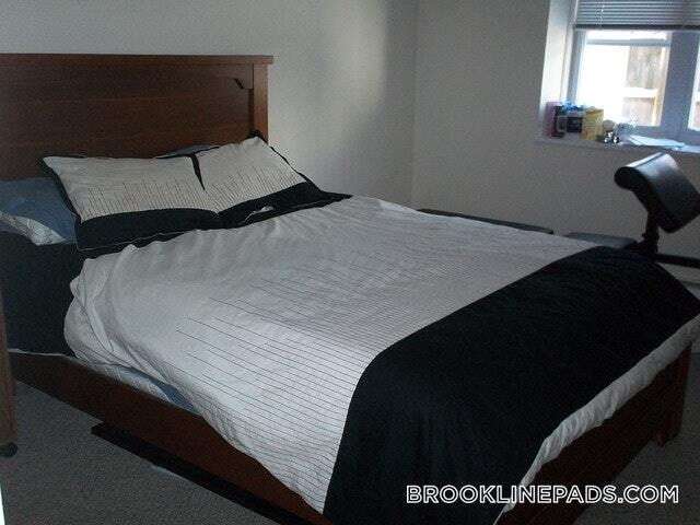 Photo - 110 Babcock St Unidad P2