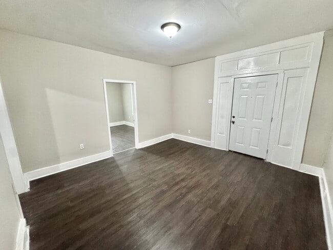 Photo - 1584 Rayburn St