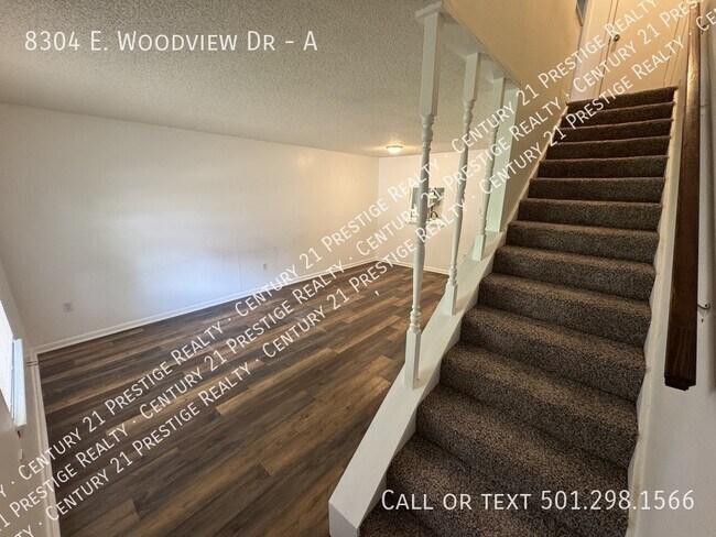 Photo - 8304 Woodview Dr N Unit A