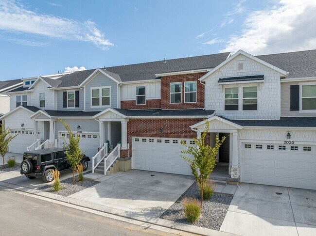 Photo - 2026 N 3830 W