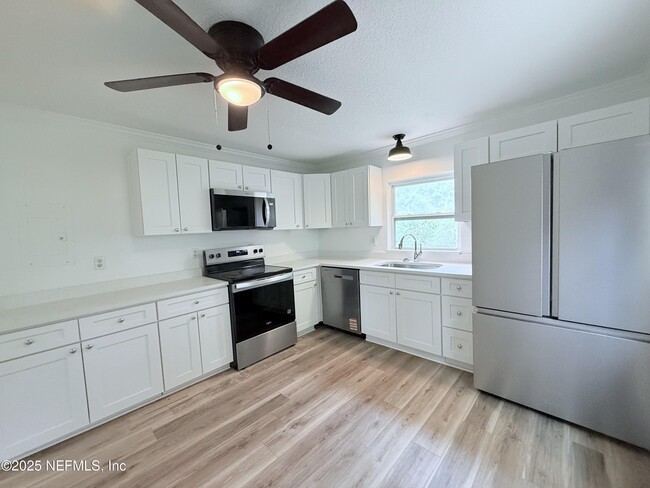 Photo - 1348 Grant St