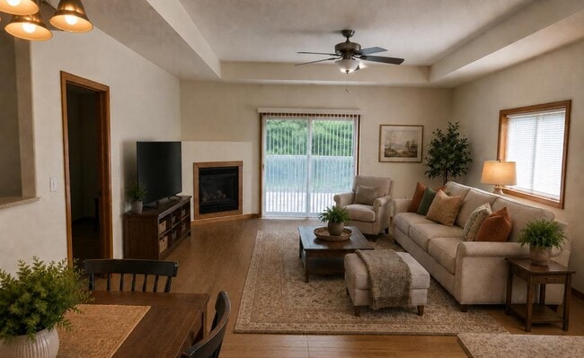 Photo - 521 S Cherry Ln