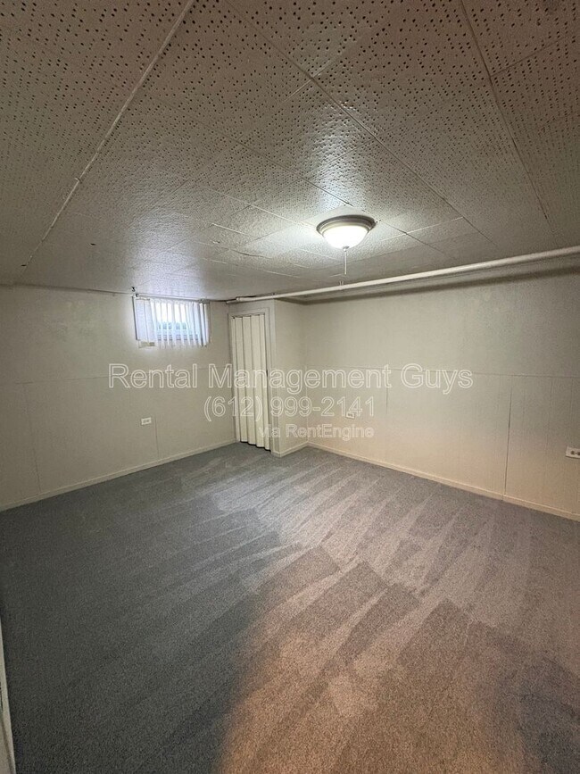 Photo - 4534 Zane Ave N