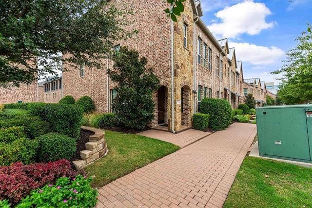 Photo - 7915 Parkwood Blvd