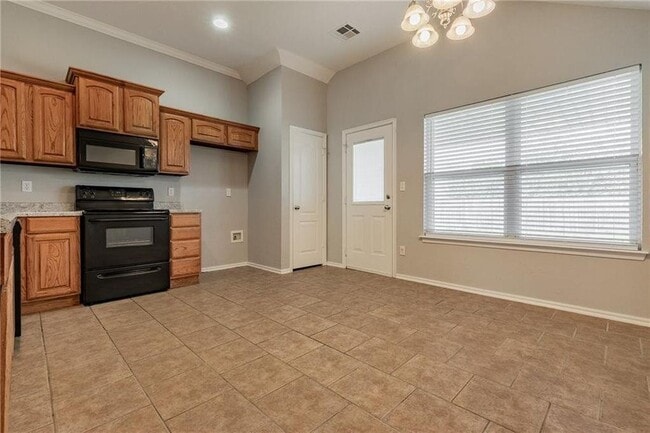 Photo - 1004 Mollie Rausch Ln