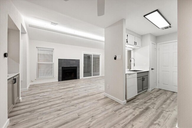 Photo - 3609 Leafield Dr