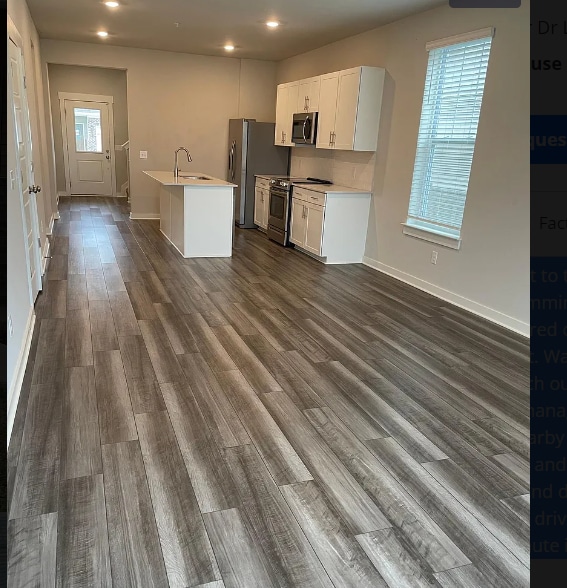 Photo - 358 Casper Dr