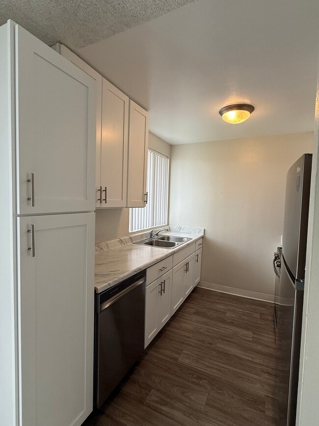 Ocean Park Apartments