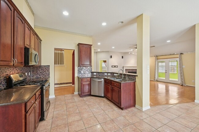 Photo - 15114 Magnoliabough Pl