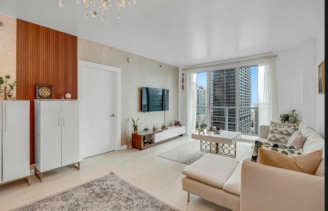 Photo - 500 Brickell Ave Unit 2900