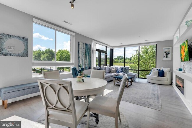 Photo - 145 Riverhaven Dr Unidad 313