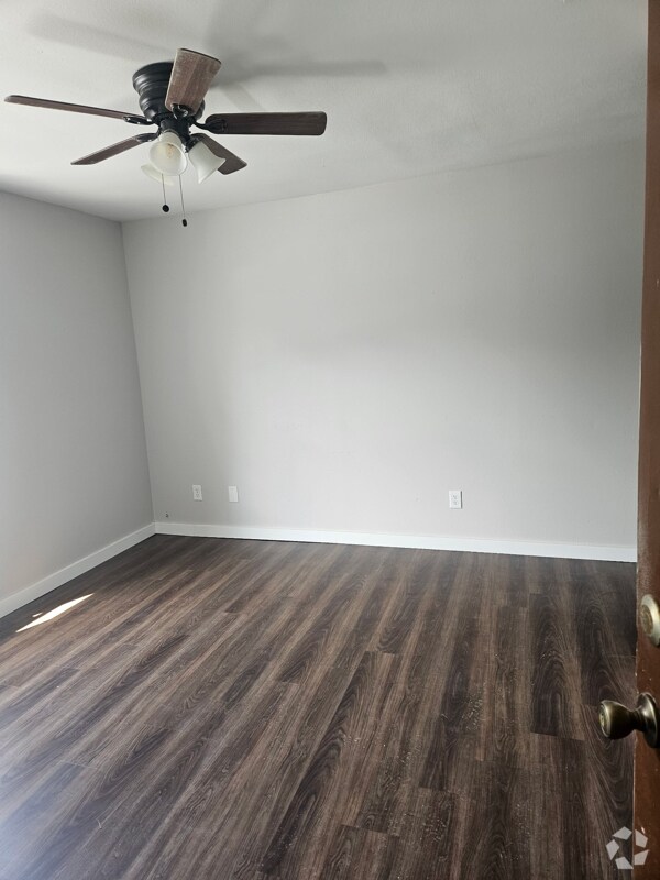Building Photo - 112 Wheeler Ave Rental