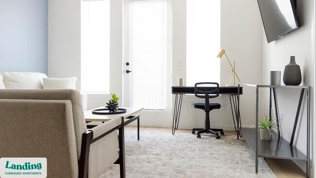 Photo - 650 N Main St Unidad 308