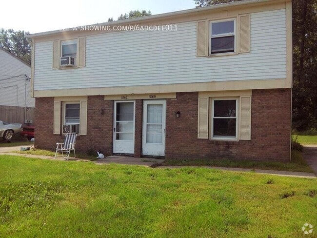 Building Photo - 1860 E 42nd St Rental