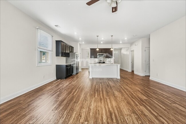 118 Thatchet Dr