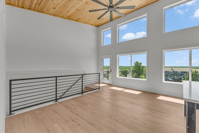 Photo - 4849 NW Astor Park Dr