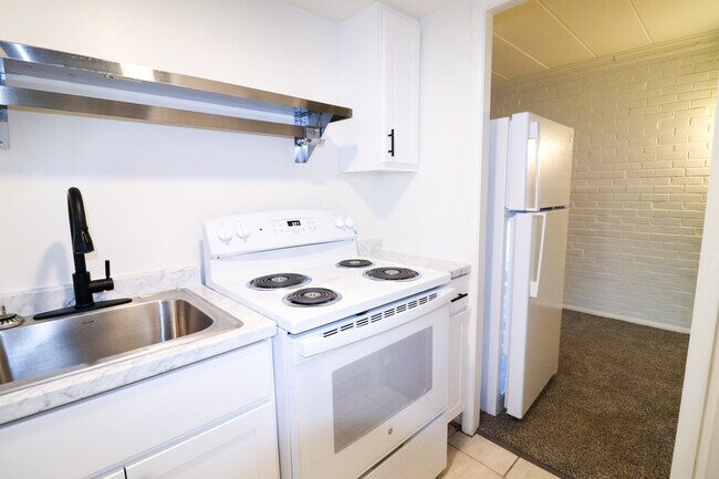 Photo - 2323 Beechmont Ave