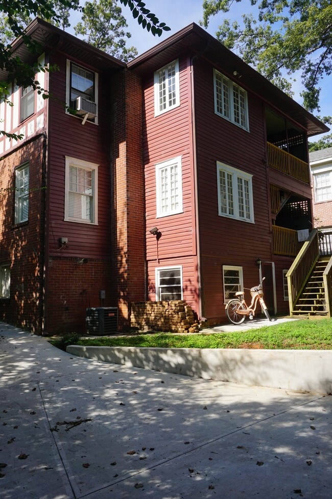 Photo - 1212 Virginia Ave. NE Unit #2 - Upstairs