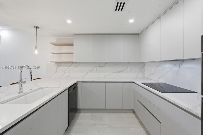 Photo - 251 Crandon Blvd Unit 202