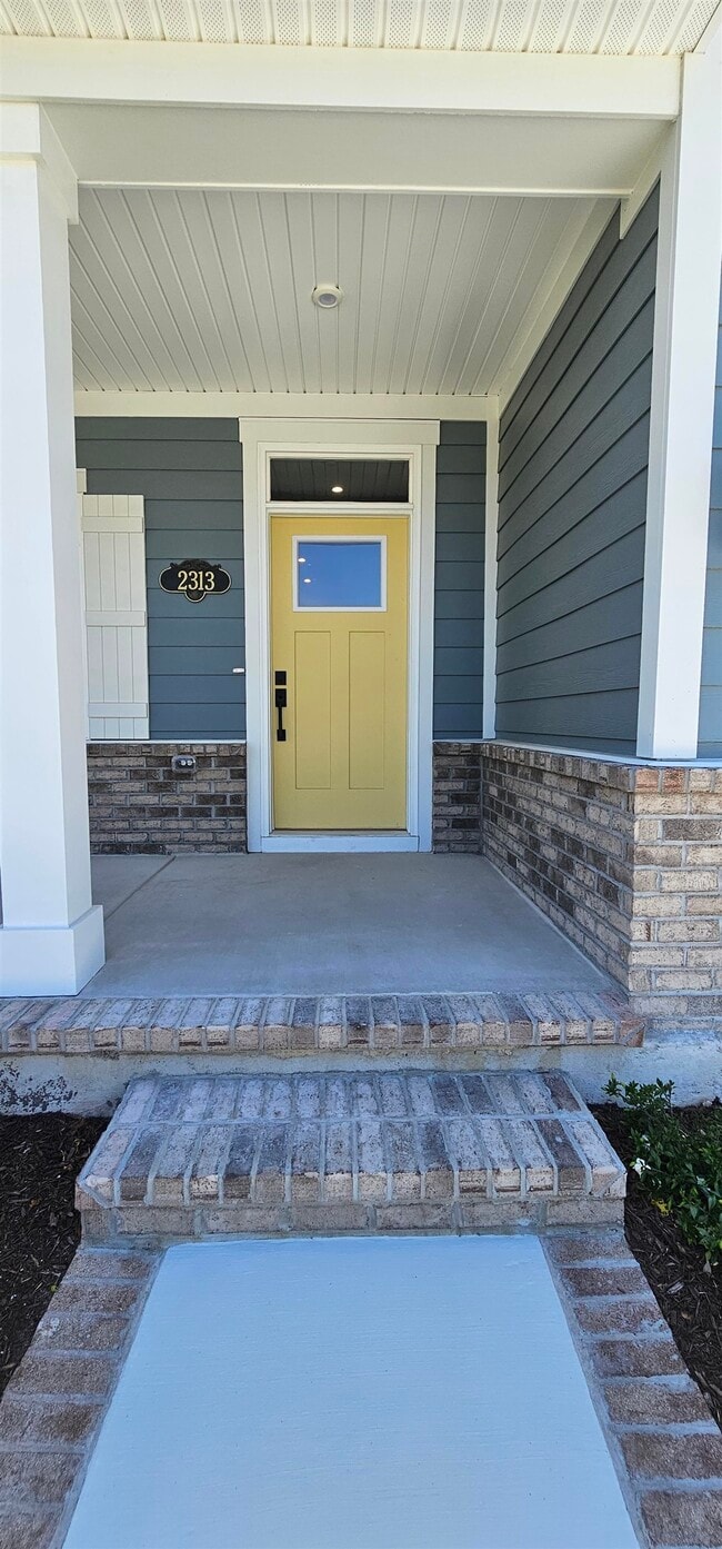 Photo - 2313 Hazel Wy