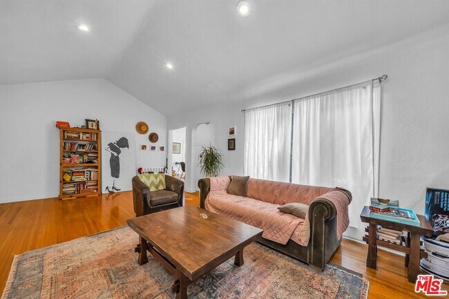 Photo - 6249 Del Valle Dr