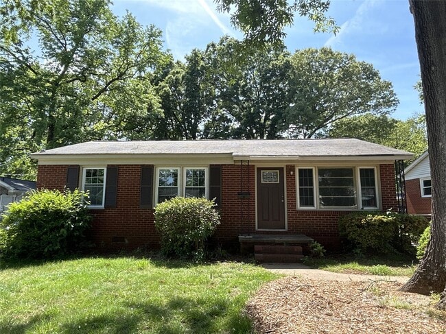 Building Photo - 4820 Charleston Dr Rental