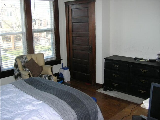 161 Chittenden Ave Unit House