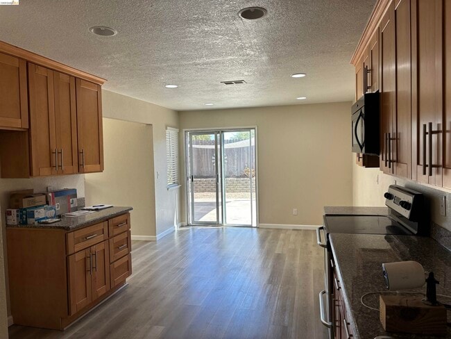Photo - 239 Almondtree Ln