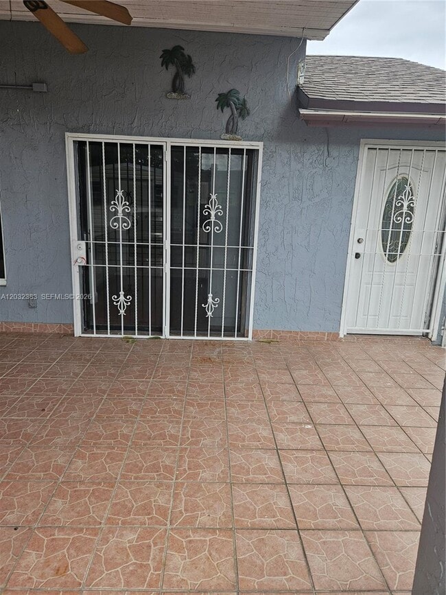 Building Photo - 9890 NW 80th Pl Unit 2122