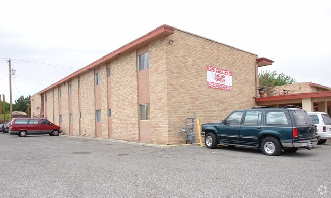 Villa Holiday Apartments - Villa Holiday Apartments