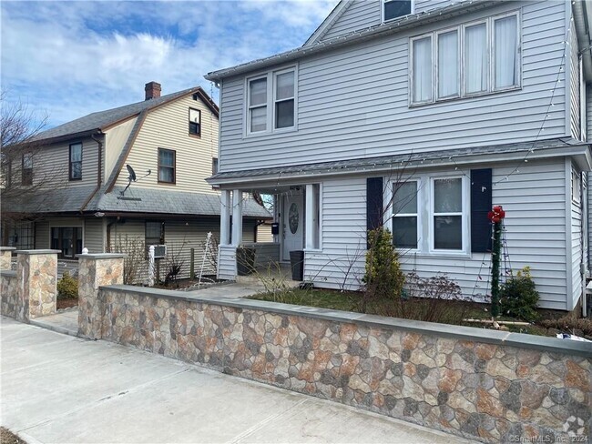 Building Photo - 157-159-159 Salem St Unit 159 Rental
