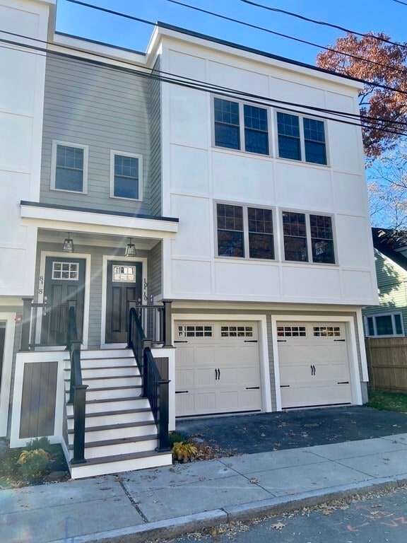 Building Photo - 8 Maplewood St Unit A Rental
