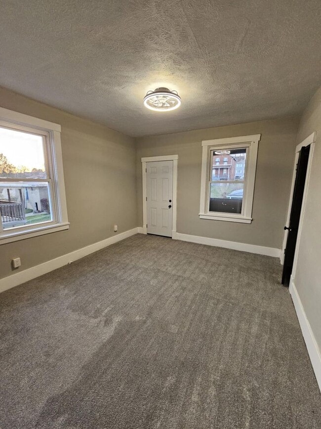Photo - 1257 8th Ave Unit 1257 8th Avenue ( 4)