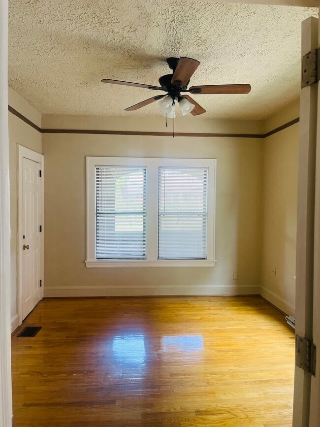 831 King St Unit 1