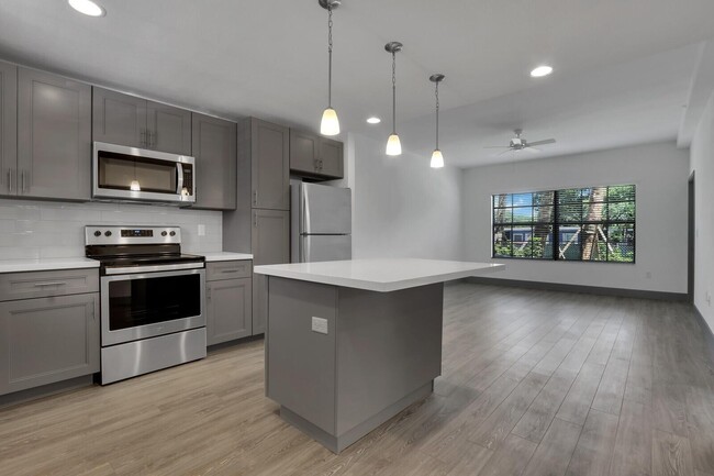 Photo - 540 NE 14th Ct Apartment Unit 103