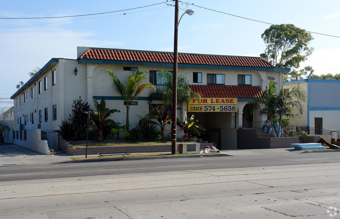 Photo - 4081 W Rosecrans Ave Apartamentos
