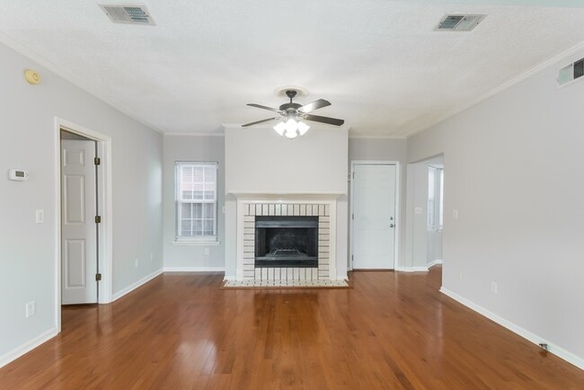 Photo - 3801 Cedar Ave