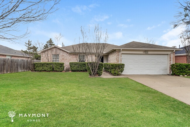 Building Photo - 1005 Meadowbend Dr