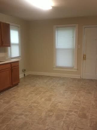 Photo - 2453 Cecil Ave