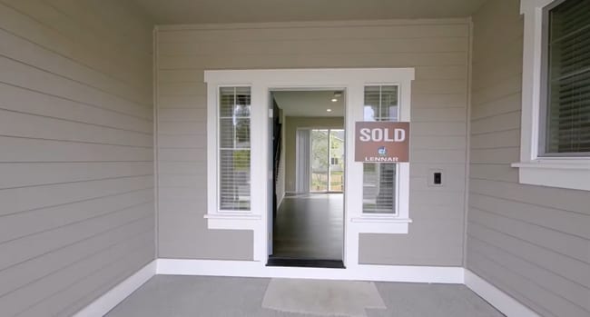 Photo - 3909 80th Ave NE