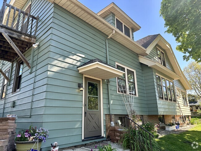 Building Photo - 2203 N 57th St Unit 2203a Rental